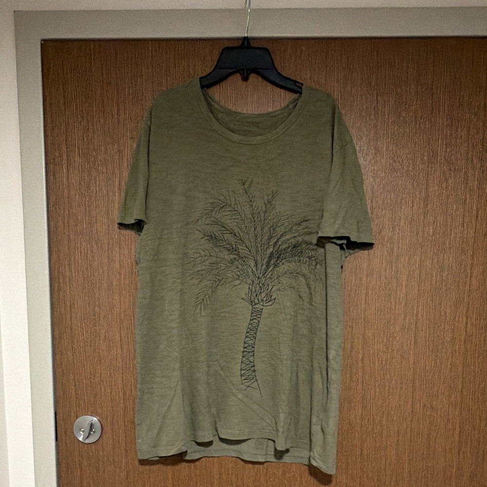 Banana Republic Vintage Tee Men's Green Graphic Crew Neck Tee Size L